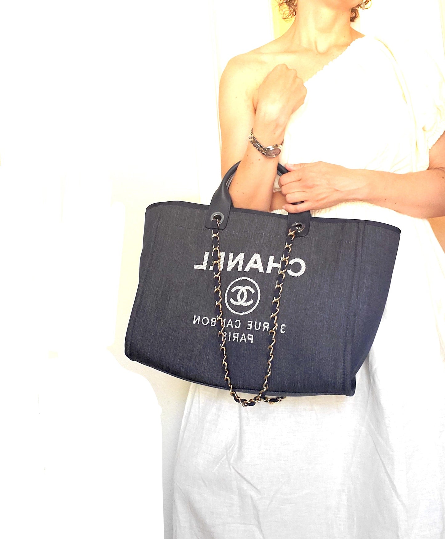CHANEL DEAUVILLE Denim Blue Marine Tote