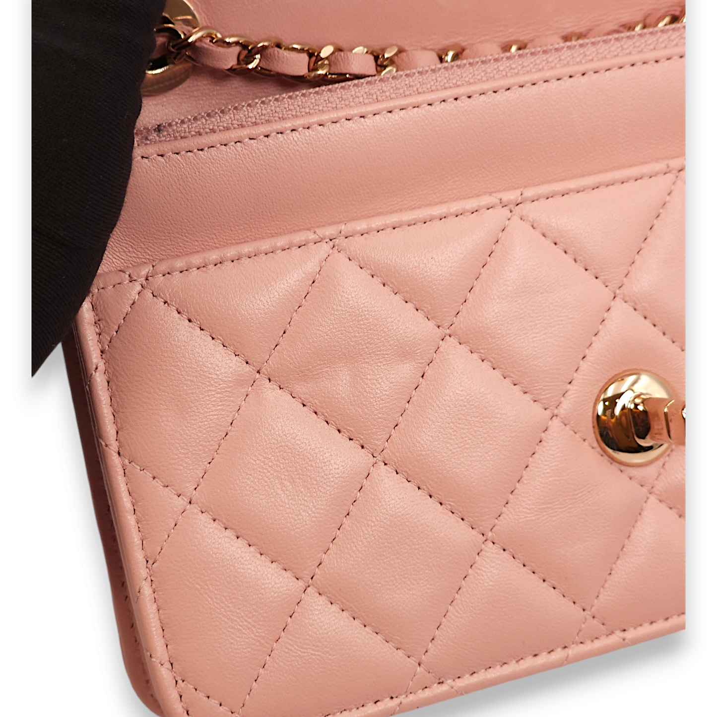 Trendy CC Pink Wallet On Chain in Lambskin