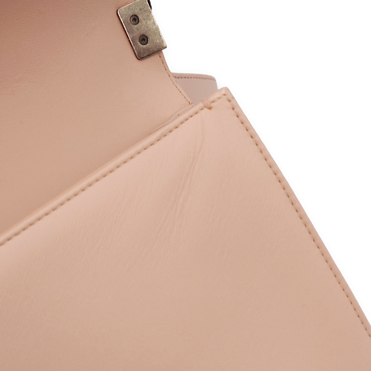 Quilted Le Boy (25cm) Medium Light Pink Shoulder Bag in Lambskin, Ruthenium hardware