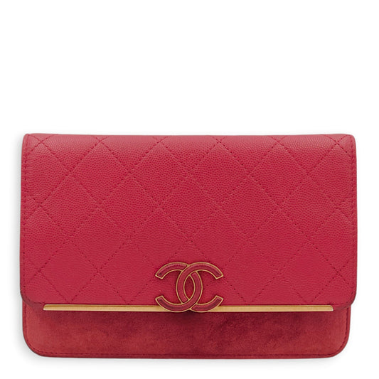 CC Quilted Seasonal Red Wallet On Chain in Caviar/Suede, Gold hardware