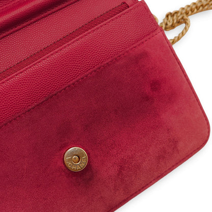 CC Quilted Seasonal Red Wallet On Chain in Caviar/Suede, Gold hardware