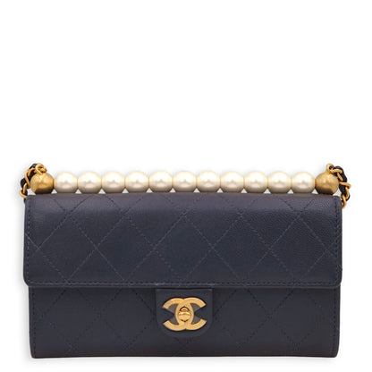 Pearl Quilted Blue Wallet On Chain in Calfskin, Gold hardware