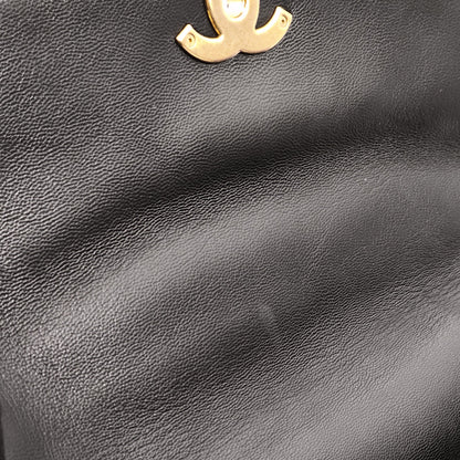C19 Medium Black Shoulder Bag in Lambskin, Gold/Silver/Ruthenium hardware