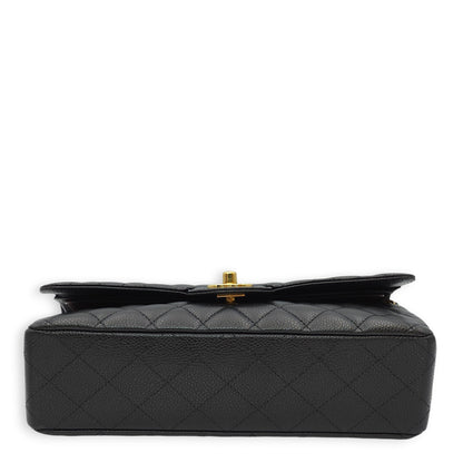 Classic Double Flap Medium Black Shoulder Bag in Caviar Leather, Gold hardware
