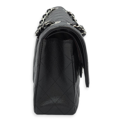 Classic Double Flap Medium Black Shoulder Bag in Caviar Leather, Silver hardware