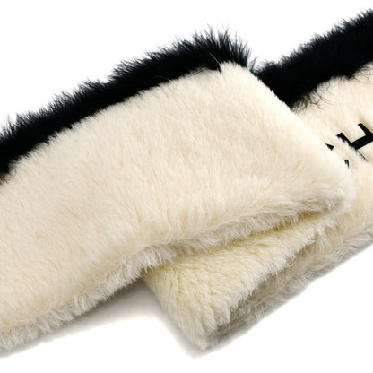 Chanel Fur Shawl Stole White Small Good