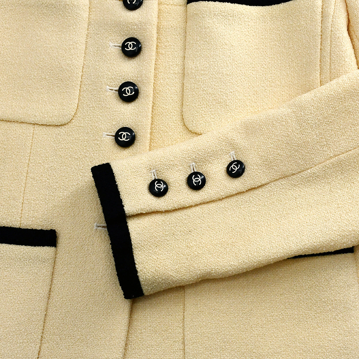 Chanel Spring 1996 single breasted jacket #40