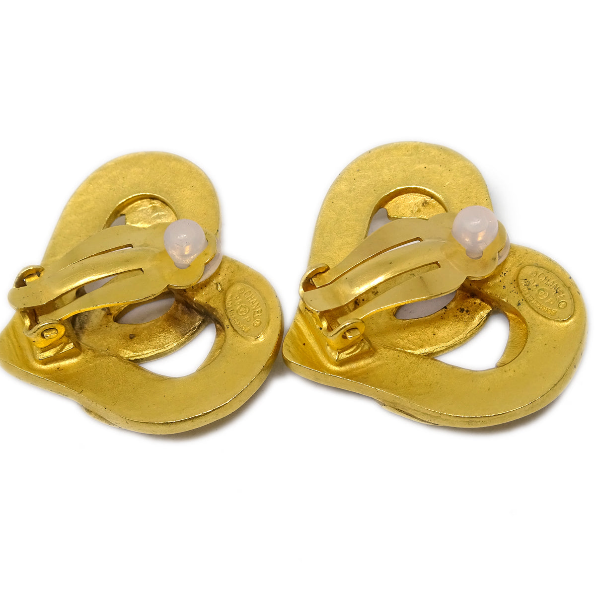 Chanel Gold Heart Earrings Clip-On 95P