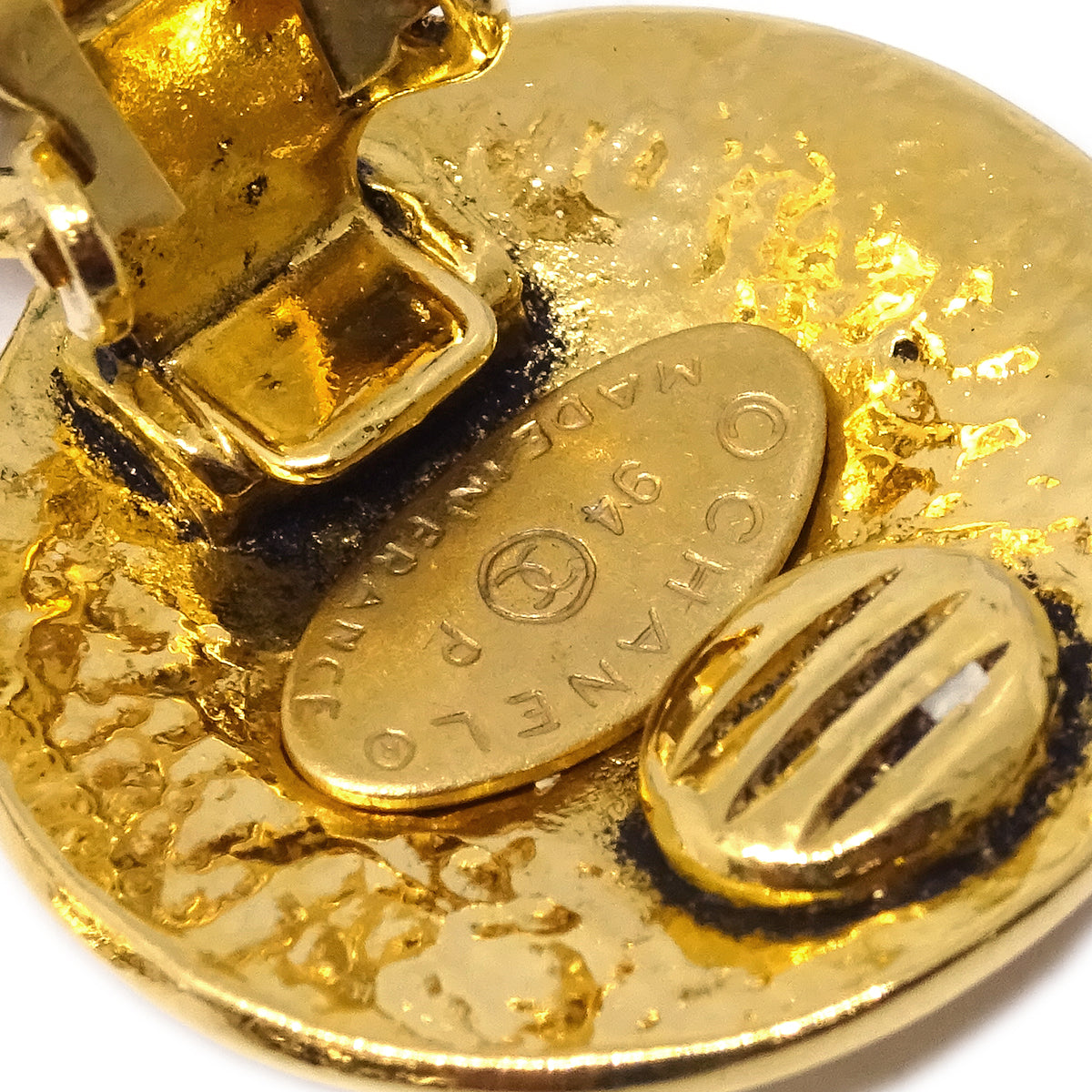 Chanel Gold Dangle Earrings Clip-On 94P