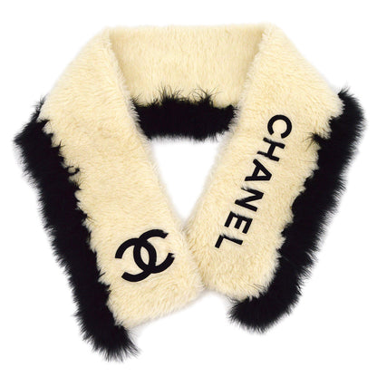 Chanel Fur Stole White Small Good