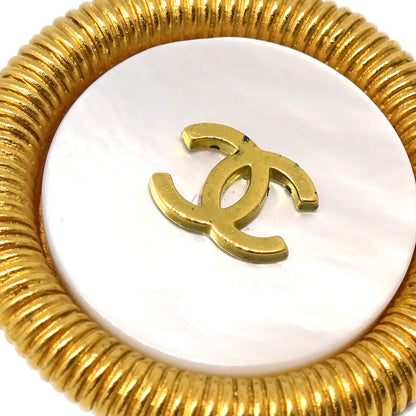 Chanel Button Shell Earrings Clip-On White 95P