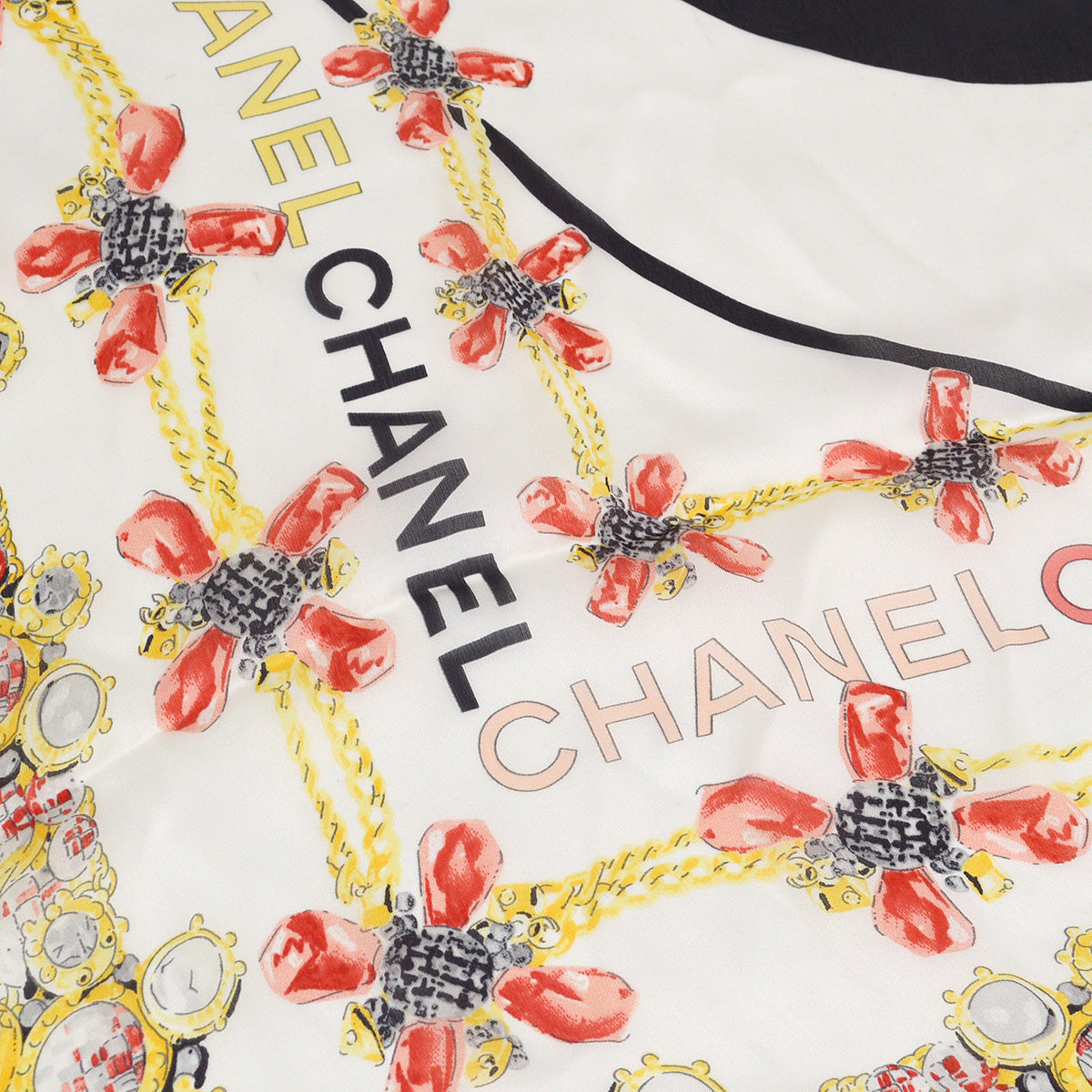 Chanel Scarf White Small Good