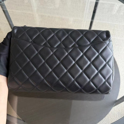 Chanel Timeless Flap - Single Flap Clutch Quilted Lambskin Black Silver Hardware Series 17