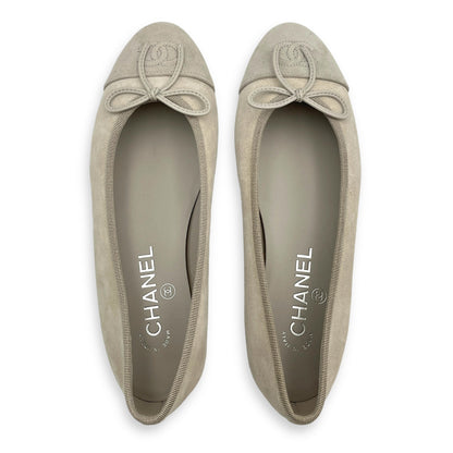 Ballerina 36.5C Grey Flats in Suede Leather