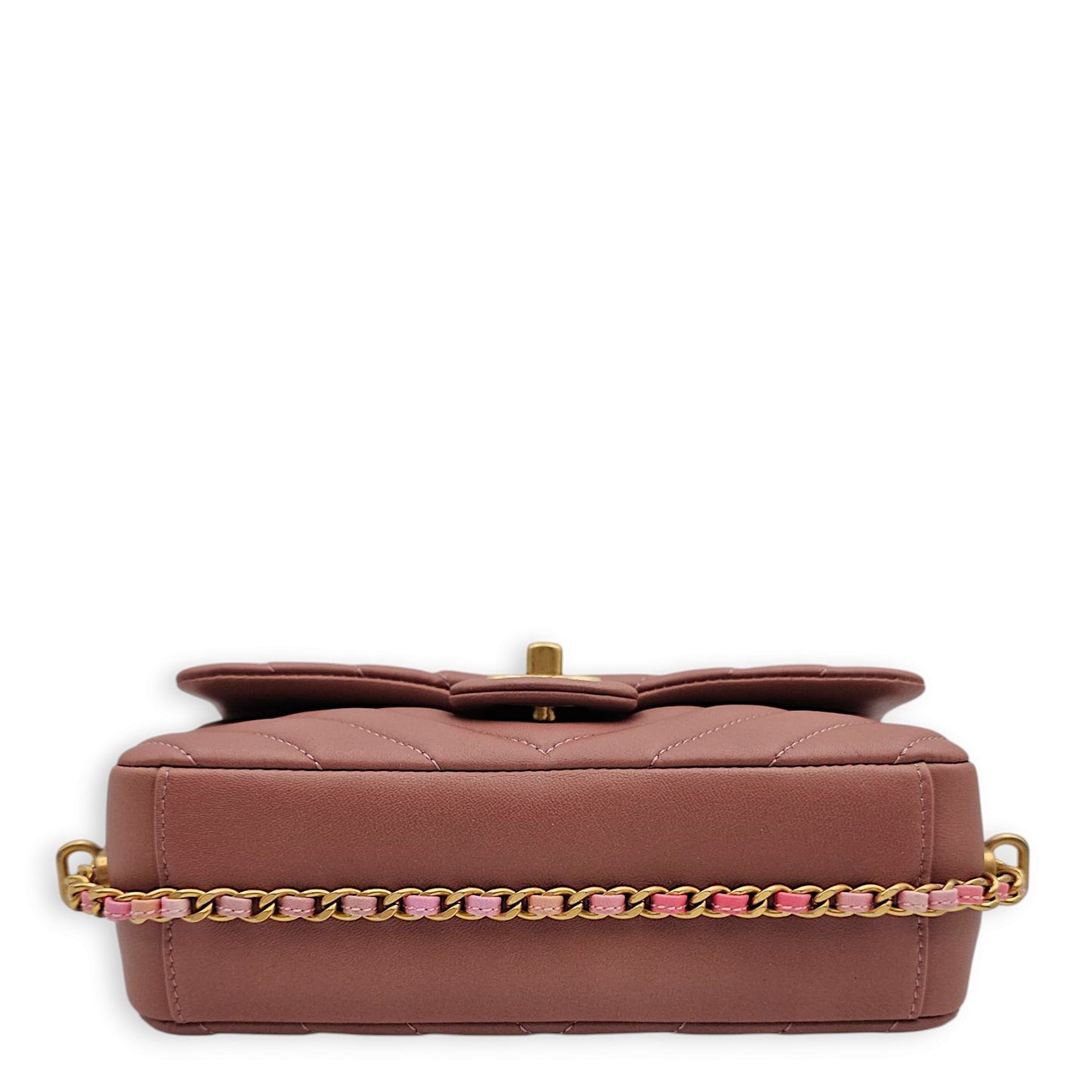 Chain Around Chevron Mini Flap 21x14x6cm Dusty Rose Crossbody Bag in Lambskin, Gold hardware