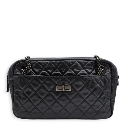 2.55 Reissue Camera Bag 28x18x8cm Black Shoulder Bag in Distressed Leather, Black chrome hardware