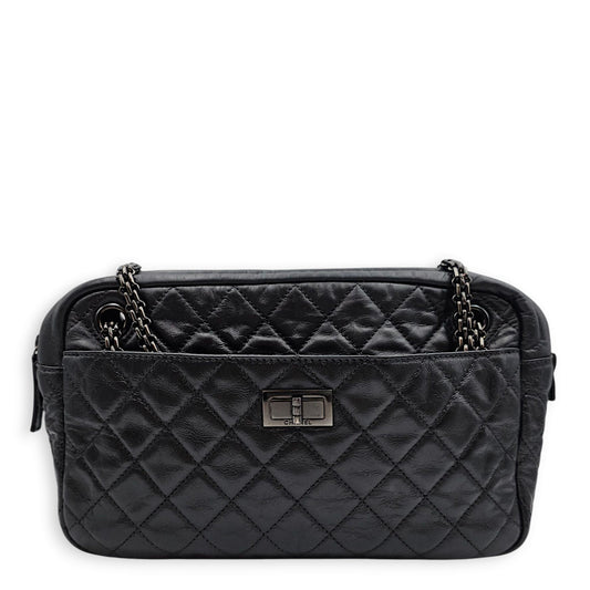 2.55 Reissue Camera Bag 28x18x8cm Black Shoulder Bag in Distressed Leather, Black chrome hardware