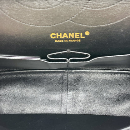 2.55 Reissue (31cm) Black Shoulder Bag in Distressed Leather, Gold hardware