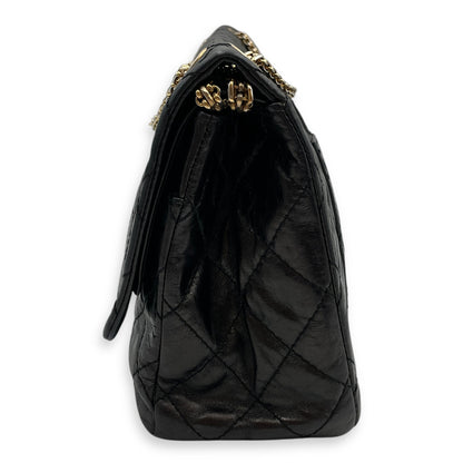 2.55 Reissue (31cm) Black Shoulder Bag in Distressed Leather, Gold hardware