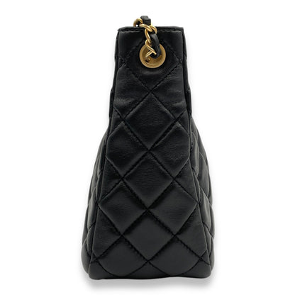 Pearl Crush Seasonal Black Crossbody Bag in Lambskin, Gold hardware