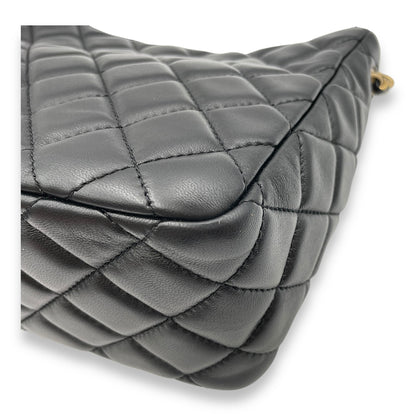 Pearl Crush Seasonal Black Crossbody Bag in Lambskin, Gold hardware