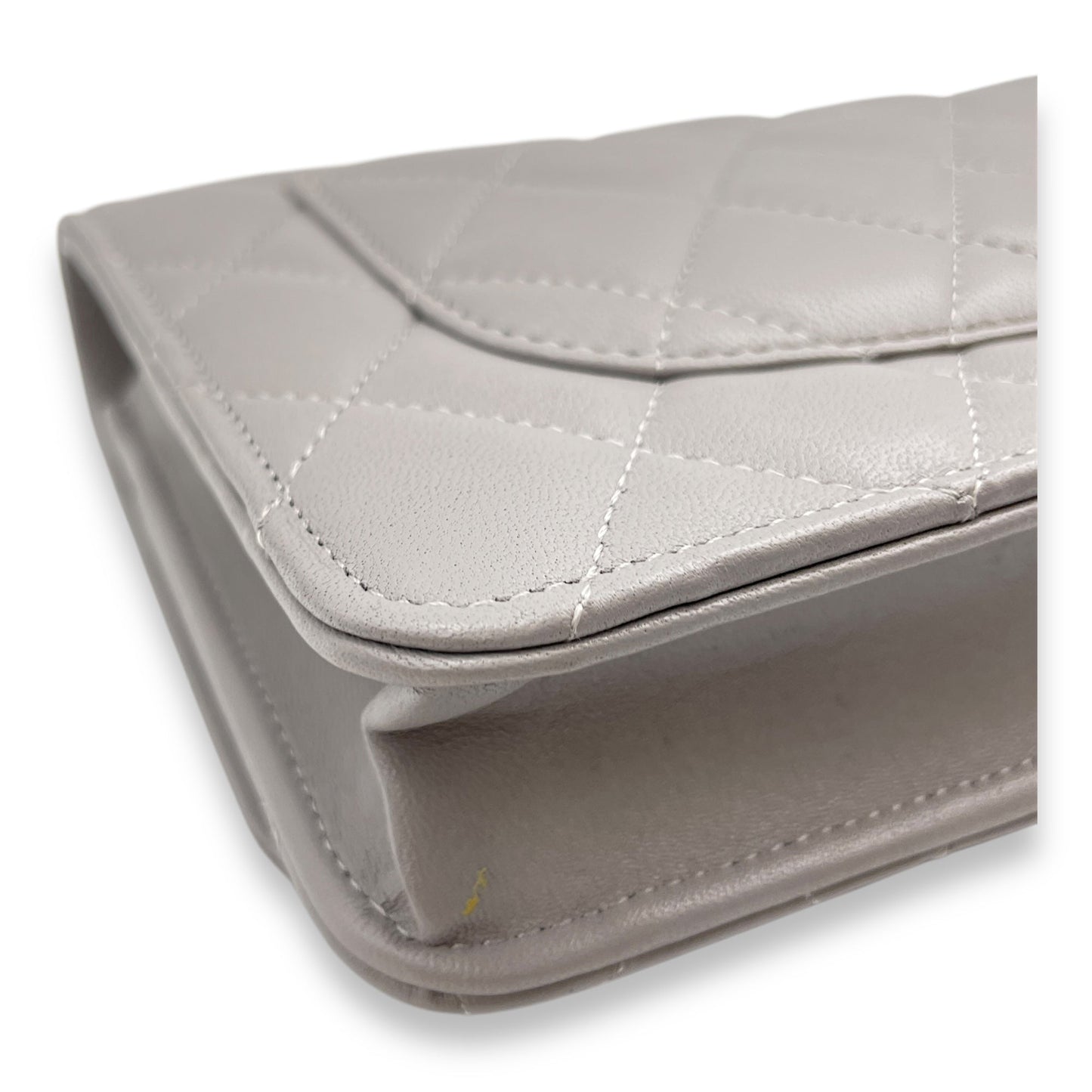 Classic Grey Wallet On Chain in Lambskin, Silver hardware