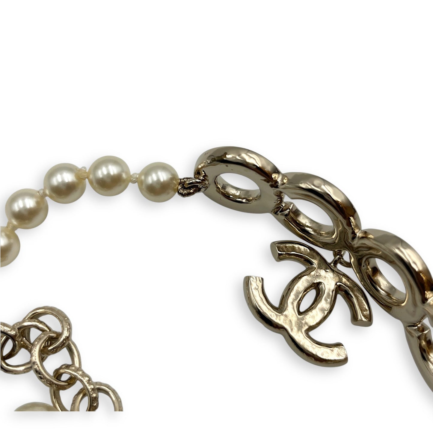 21P CC Coco Bracelet in White