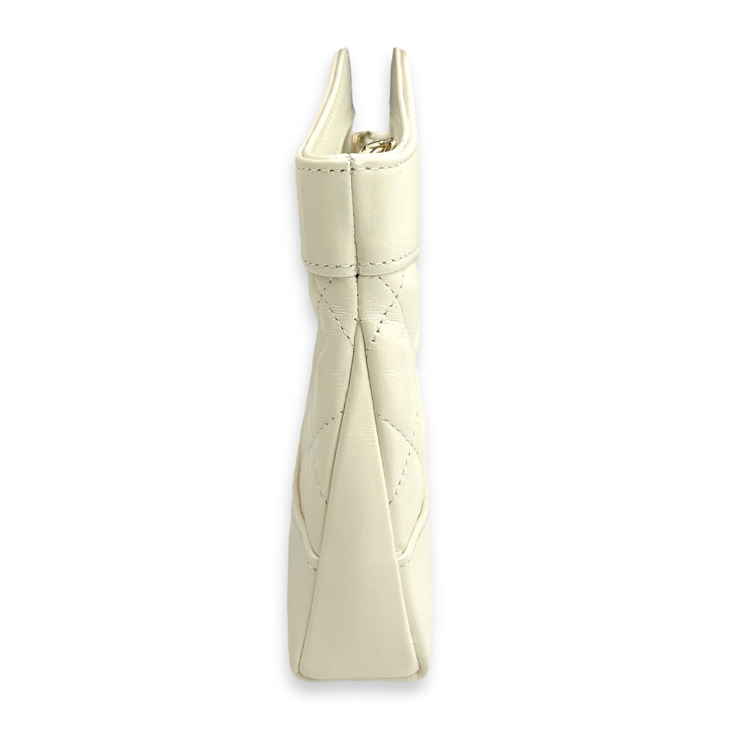31 Leather Clutch 20 White Crossbody Bag in Calfskin, Gold hardware