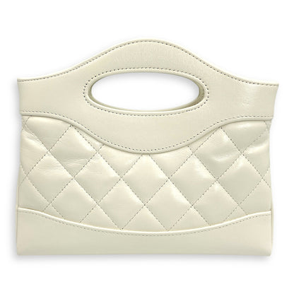 31 Leather Clutch 20 White Crossbody Bag in Calfskin, Gold hardware