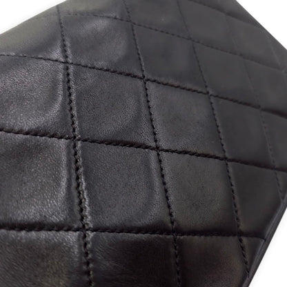 Vintage Flap with Bijoux Chain 17x11x5.5cm Black Crossbody Bag in Lambskin, Gold hardware