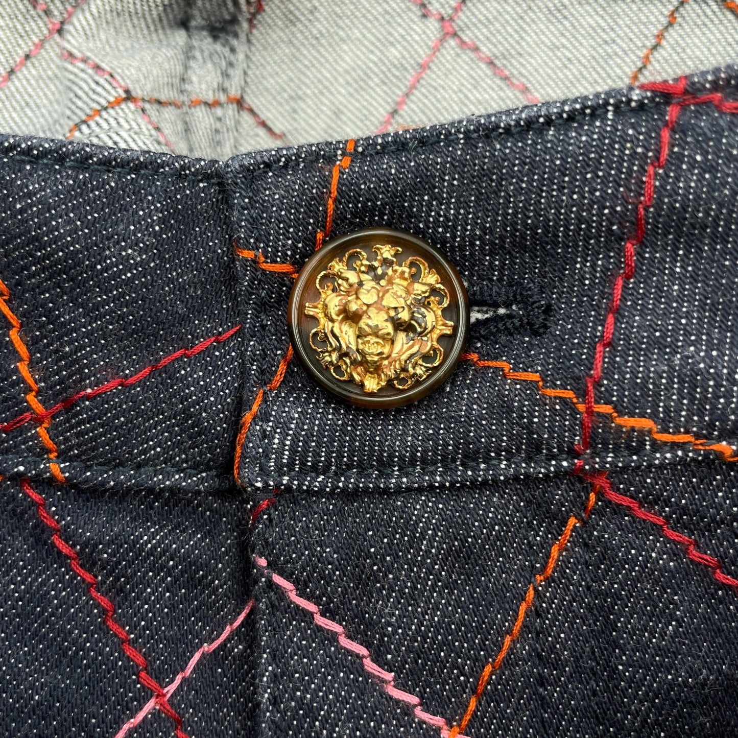 17A 38 Blue Quilted Stretch Jeans with Leo Buttons in Cotton, Spandex, Gold hardware