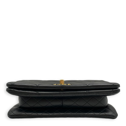 CC Flap Medium Black Shoulder Bag in Lambskin, Gold hardware