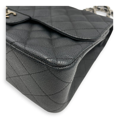 Classic Jumbo (DF) Black Shoulder Bag in Caviar Leather, Silver hardware