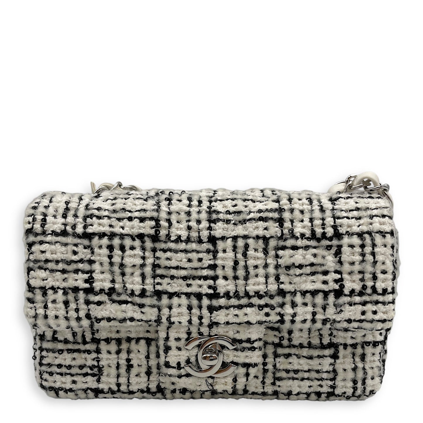 Seasonal White Flap Bag in Tweed/Sequins, Silver hardware