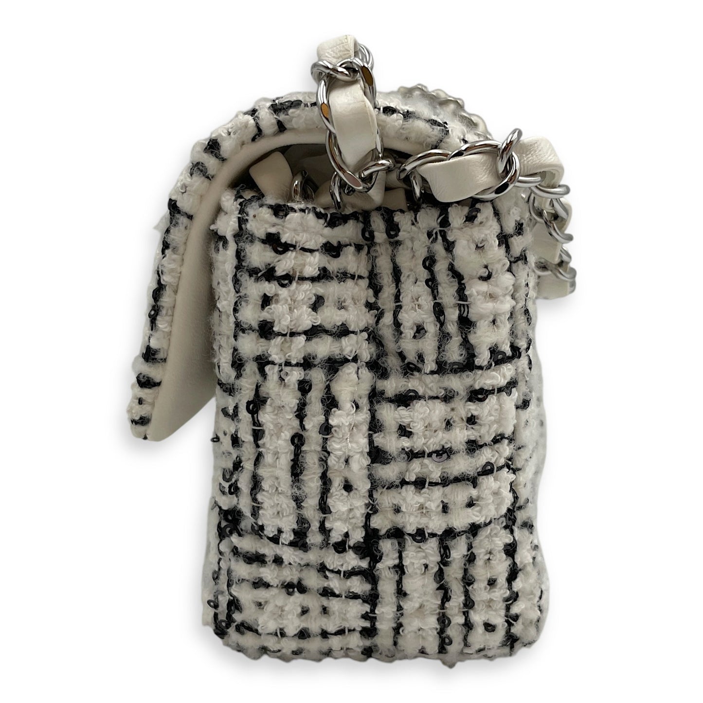 Seasonal White Flap Bag in Tweed/Sequins, Silver hardware