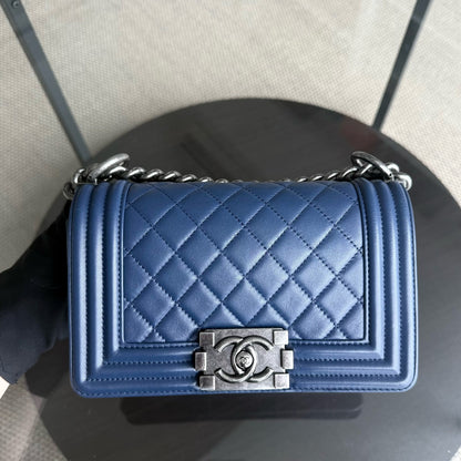 Chanel Boy Small - 20CM Quilted Lambskin Blue Ruthenium Silver Hardware