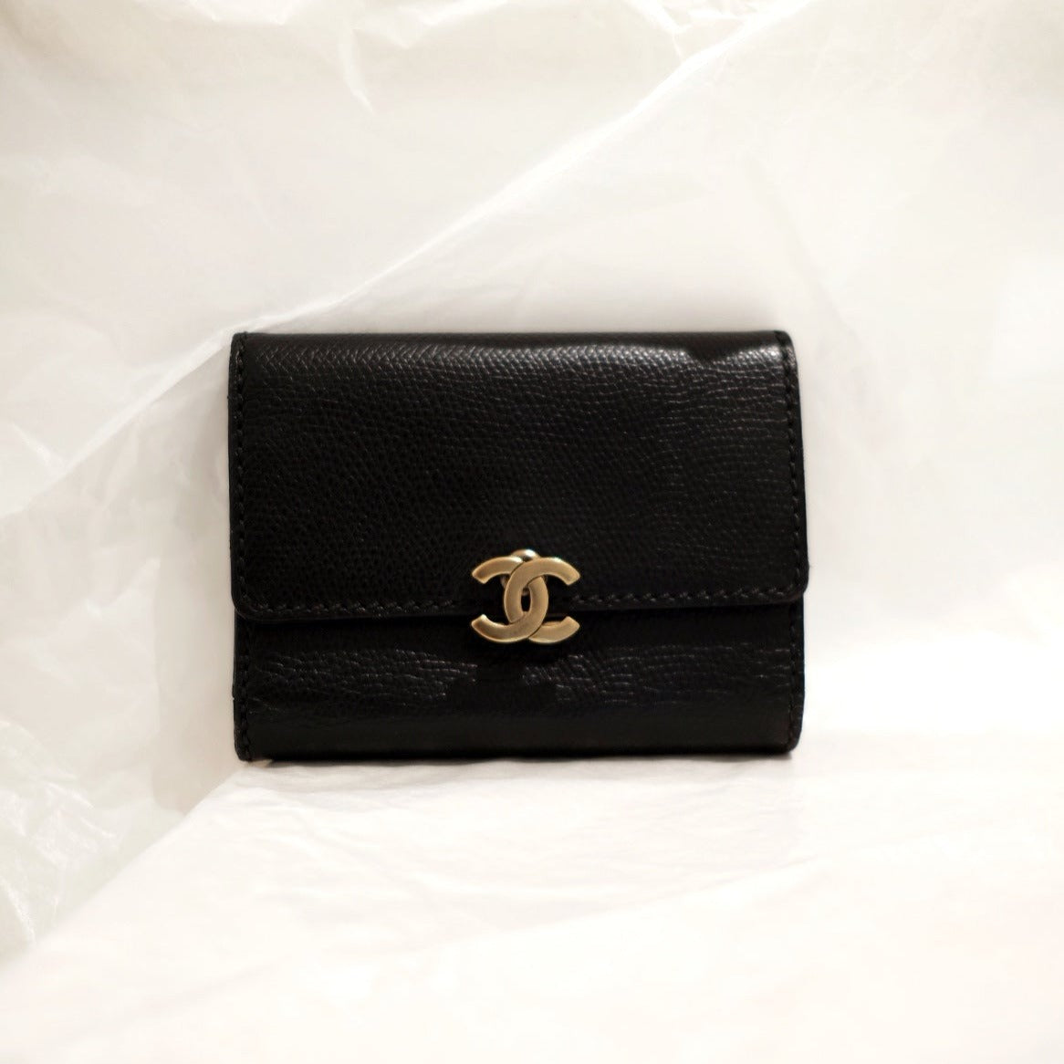 Chanel vintage cowhide flap wallet