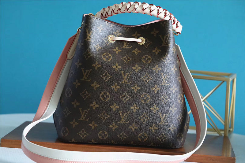 The Franco Shops - Louis Vuittons  - 7735