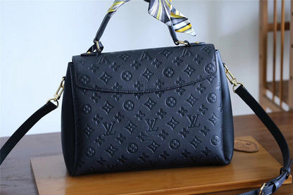 The Franco Shops - Louis Vuittons  - 7861