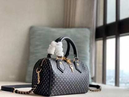 Franco Shops - Louis Vuittons  - 15615