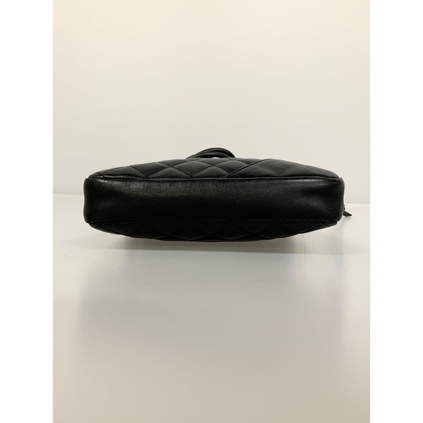 Chanel Cross Body Bag BLK Cowhide Plain A25178 Midium Ligne Cambon Messenger Bag