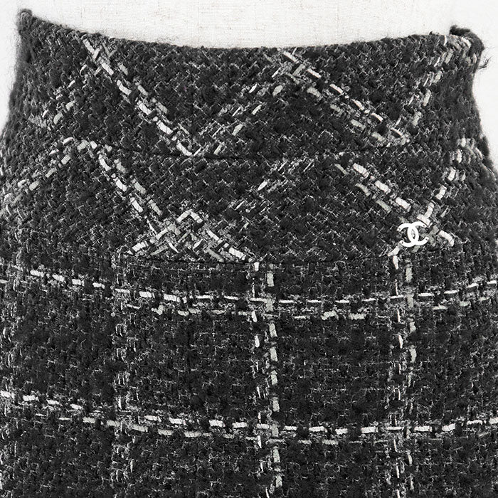 Chanel 06A P29549 Wool Tweed Skirt