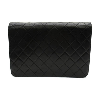 Chanel Quilted Leather Single Flap Bag Leather Crossbody Bag in Good condition