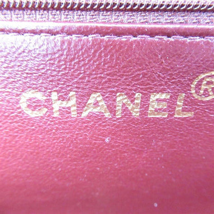 Chanel Quilted Leather Single Flap Bag Leather Crossbody Bag in Good condition