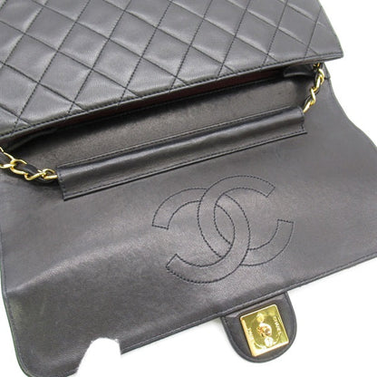 Chanel Quilted Leather Single Flap Bag Leather Crossbody Bag in Good condition