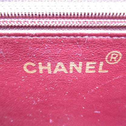 Chanel Quilted Leather Single Flap Bag Leather Crossbody Bag in Good condition