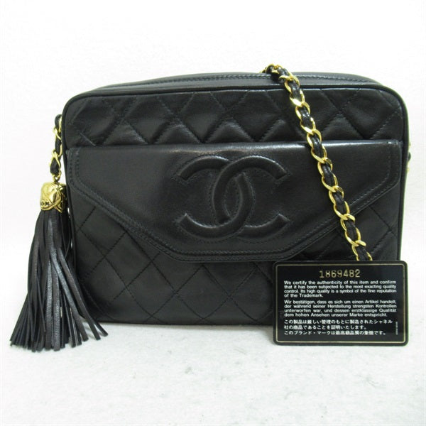 Chanel Quilted CC Camera Bag Leather Crossbody Bag in Good condition