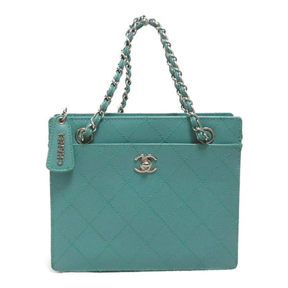 Chanel Quilted Caviar Chain Handbag Leather Handbag in Good condition