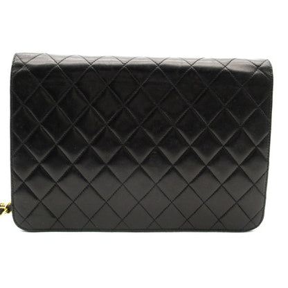 Chanel Quilted Leather Single Flap Bag Leather Crossbody Bag in Good condition