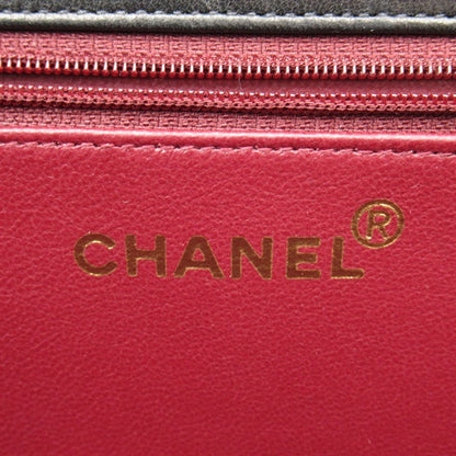 Chanel Quilted Leather Single Flap Bag Leather Crossbody Bag in Good condition